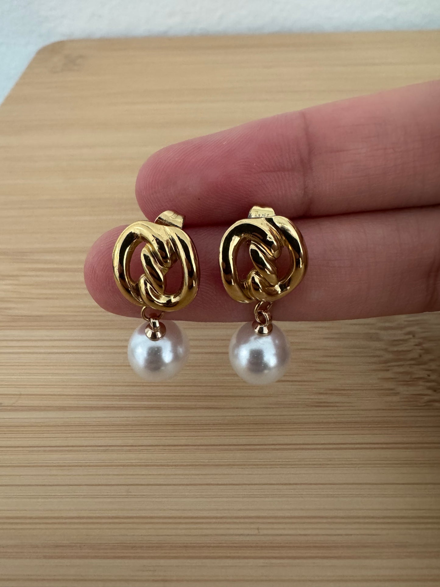 Twist & Pearl Earrings